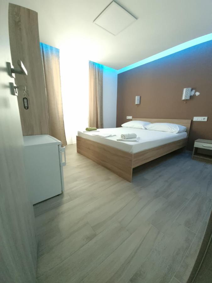 Ana & Marko Rooms Novalja Cameră foto